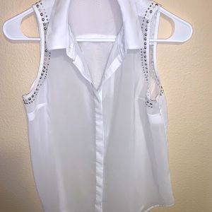 White button up short sleeve blouse
